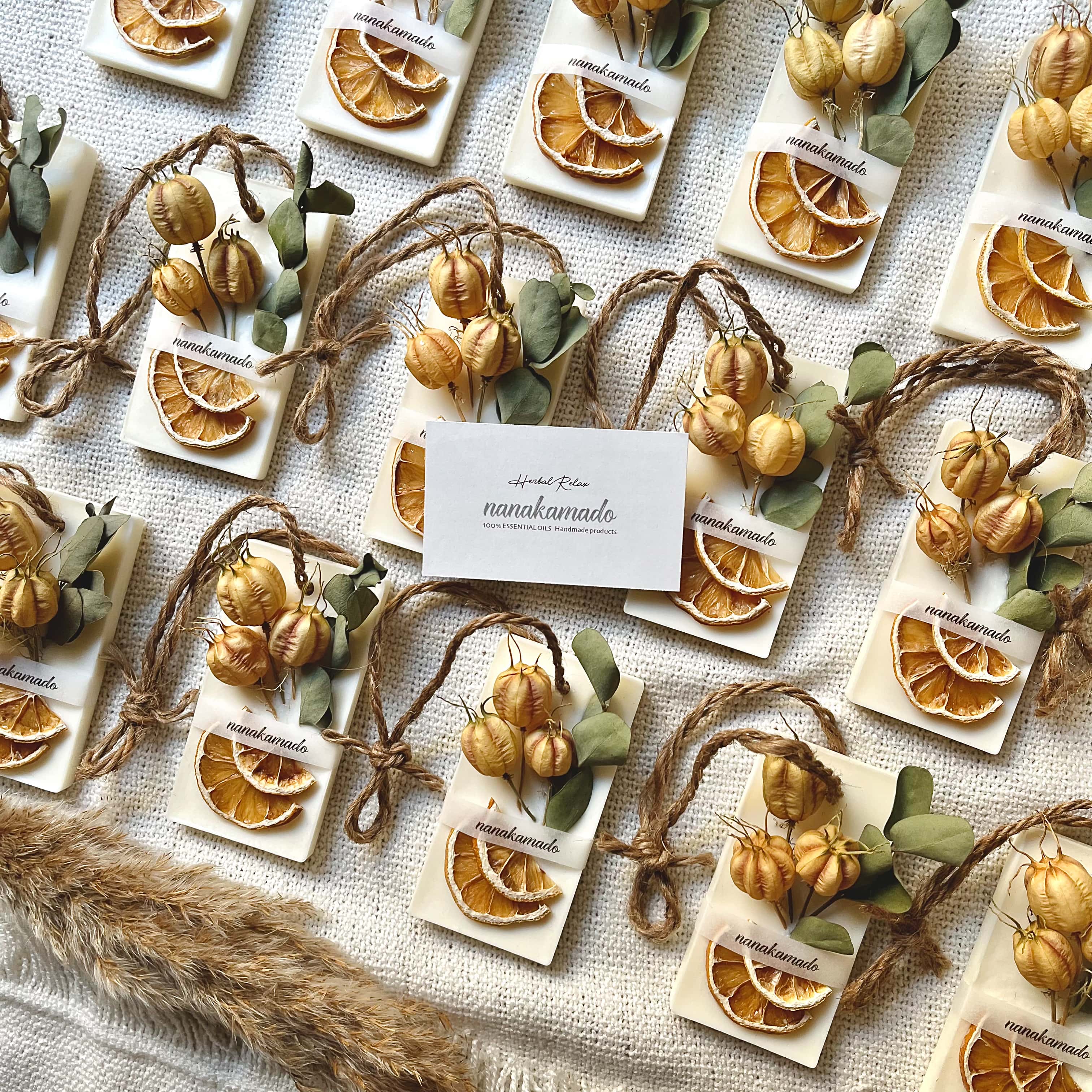 クリームベース・ドライレモン×フーセンポピーのアロマワックスサシェ（レクタングル型）