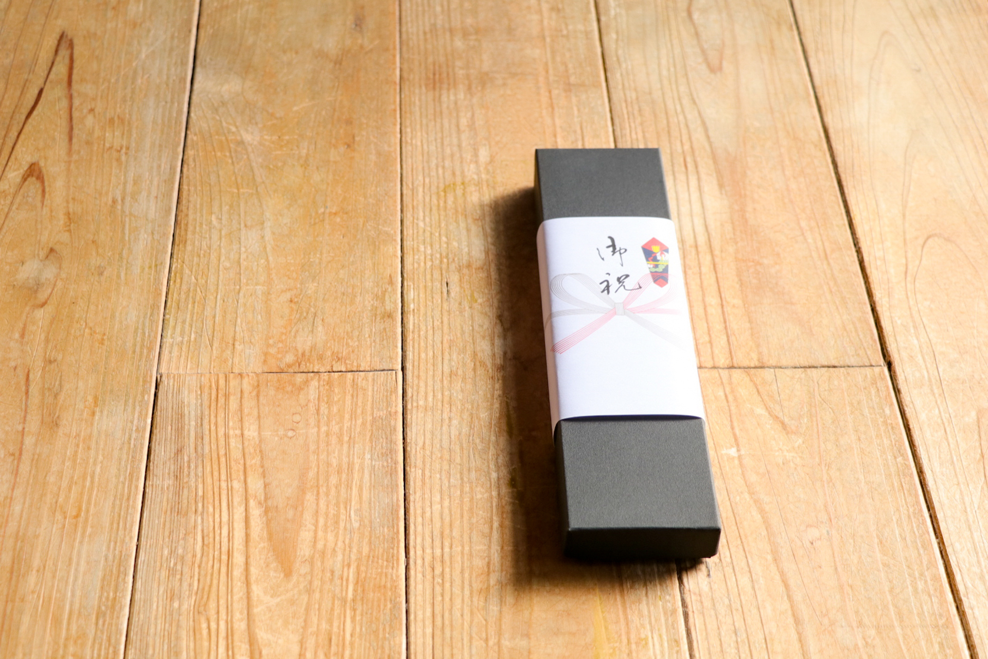 イロミハシオキ