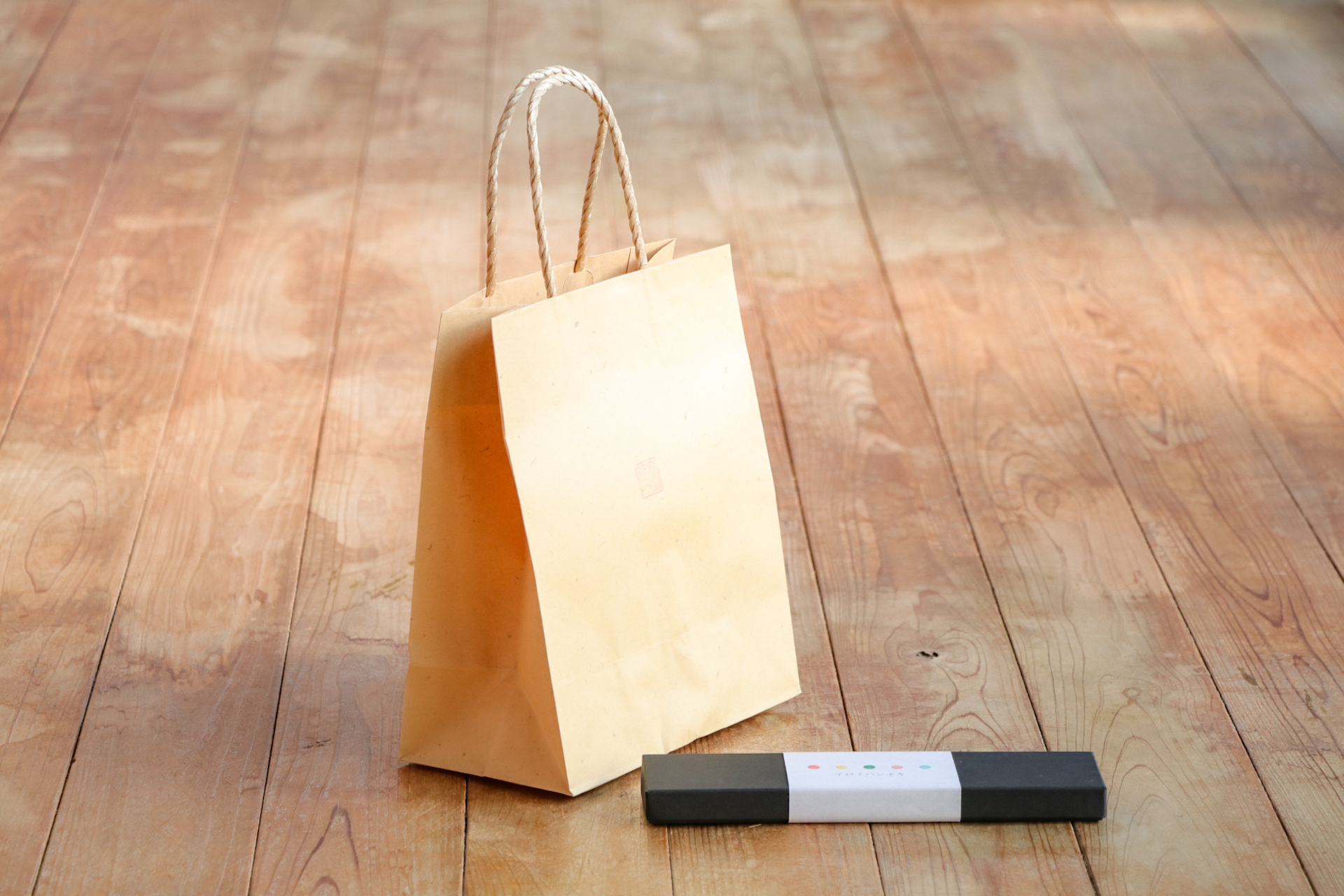 イロミハシオキ