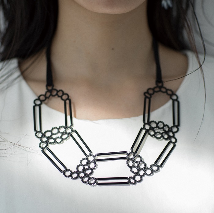 PN-010-BK / WH / GR (Ellipse Necklace)
