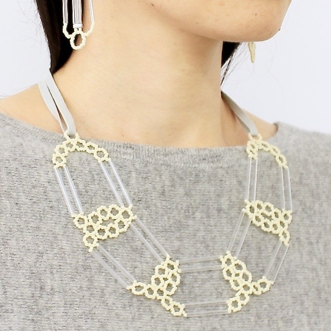 PN-010-BK / WH / GR (Ellipse Necklace)