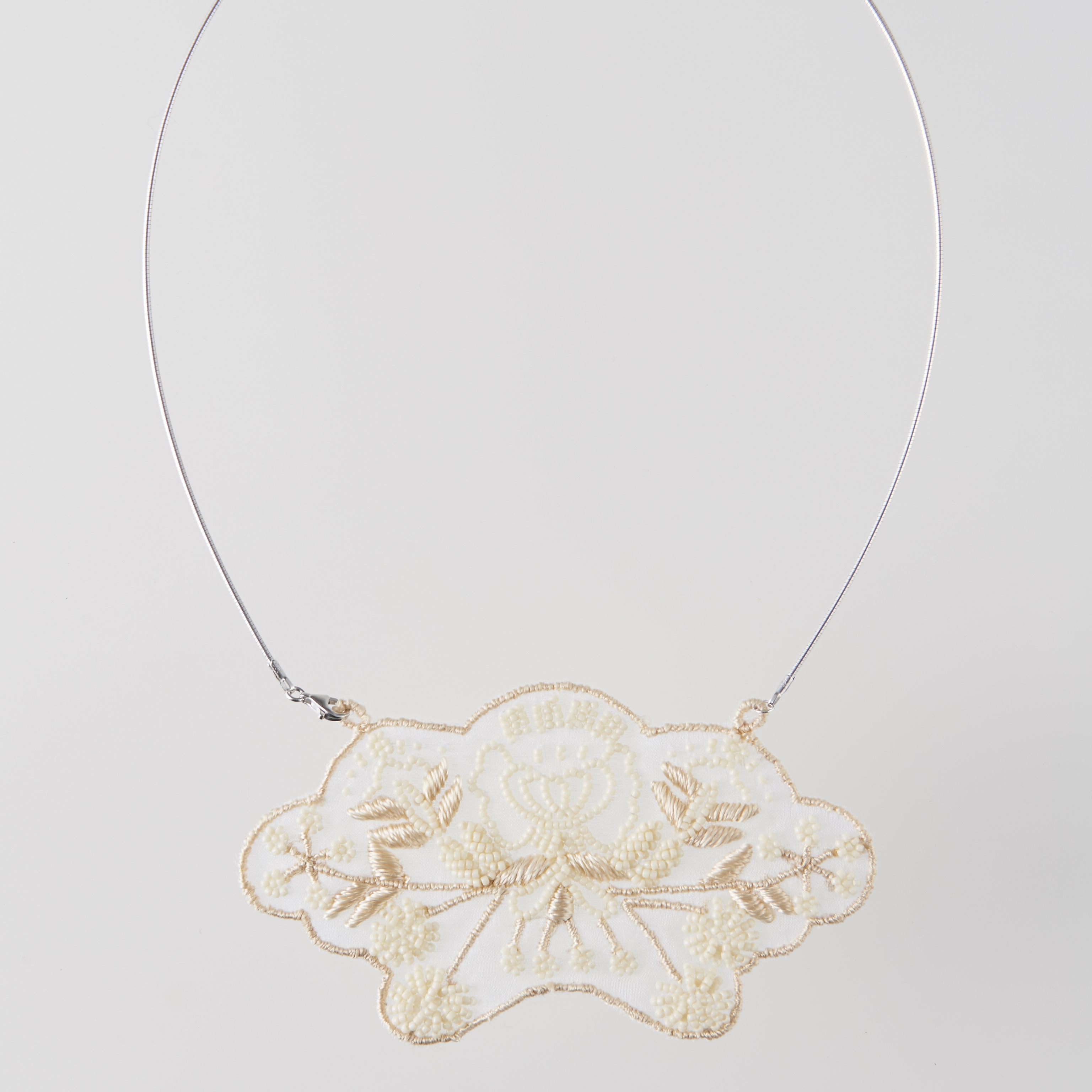 【ブランドBOX付き】T1-LN-WH / GR (Lilou Necklace)