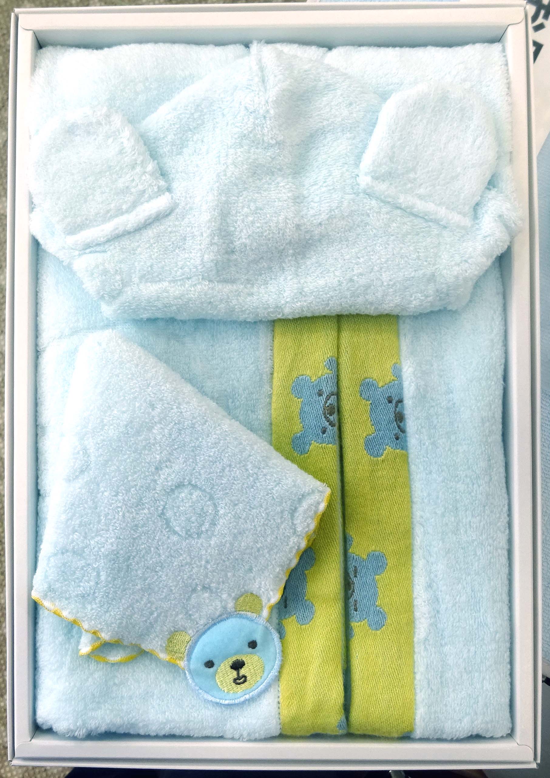 プチプチフードバスタオルセット（フードバスタオル＋タオルチーフ）化粧箱入り