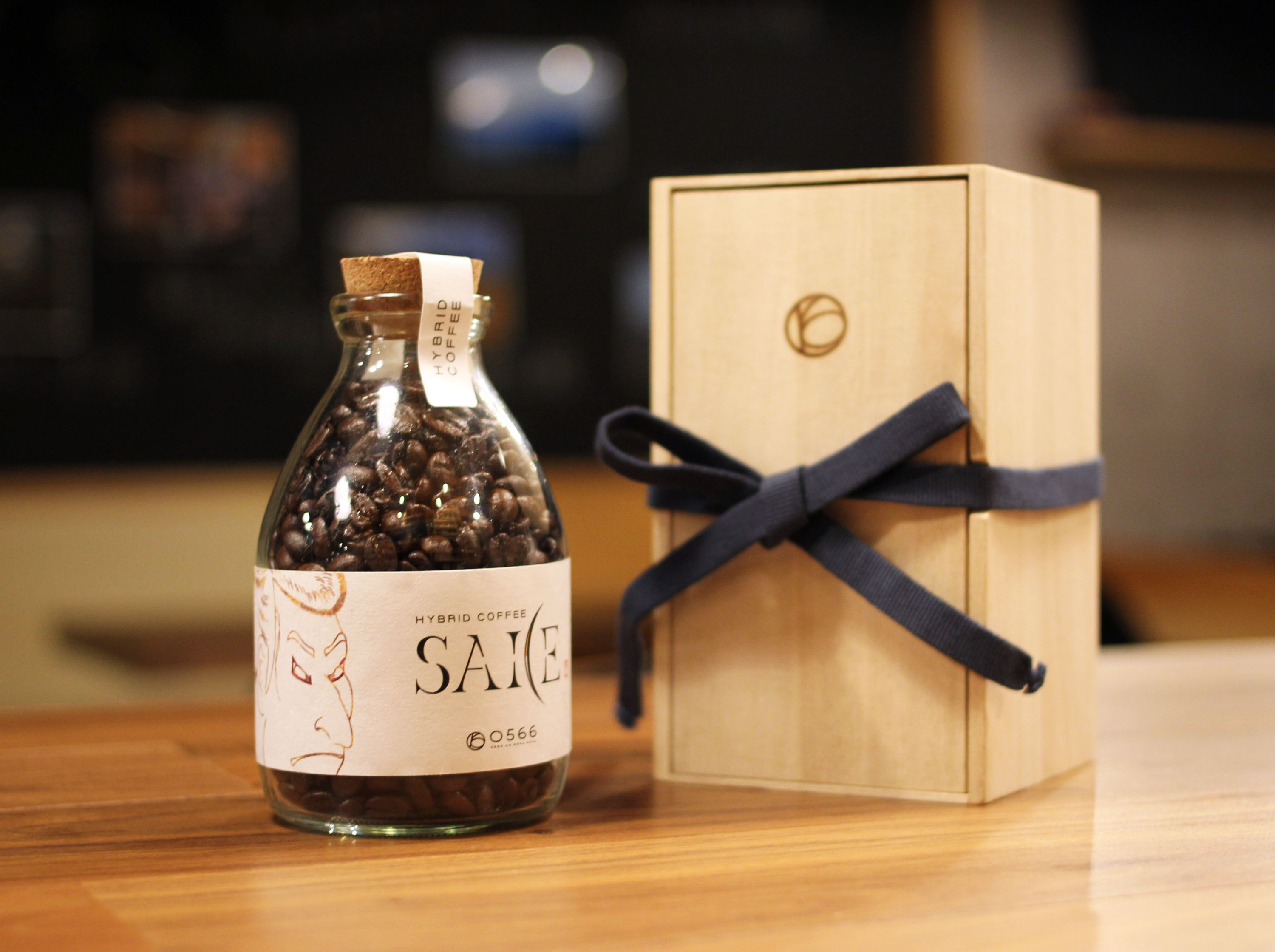 ハイブリッドコーヒー・和酒 桐箱
