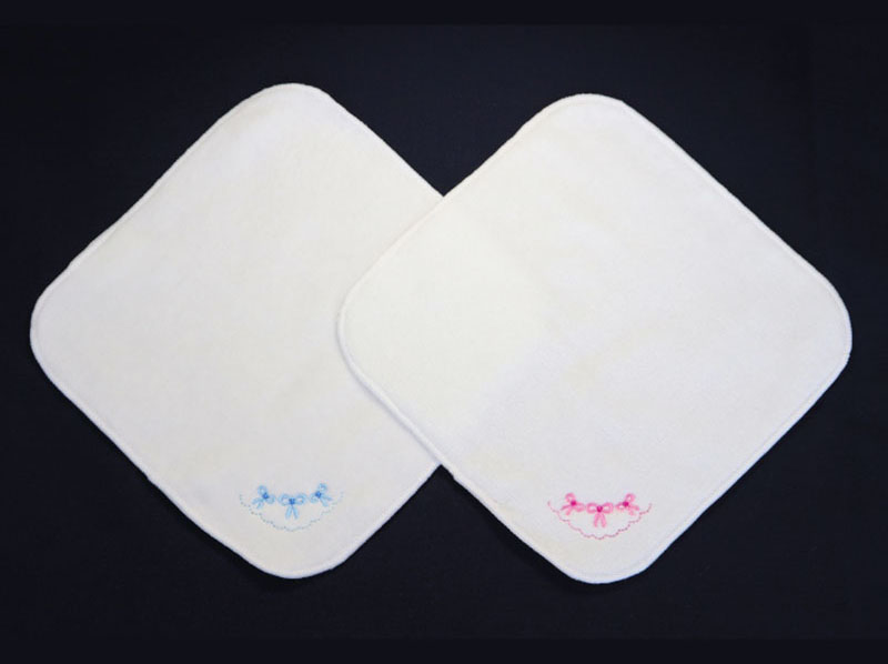 刺繍入り今治タオルハンカチ＆ミニティッシュケースセット