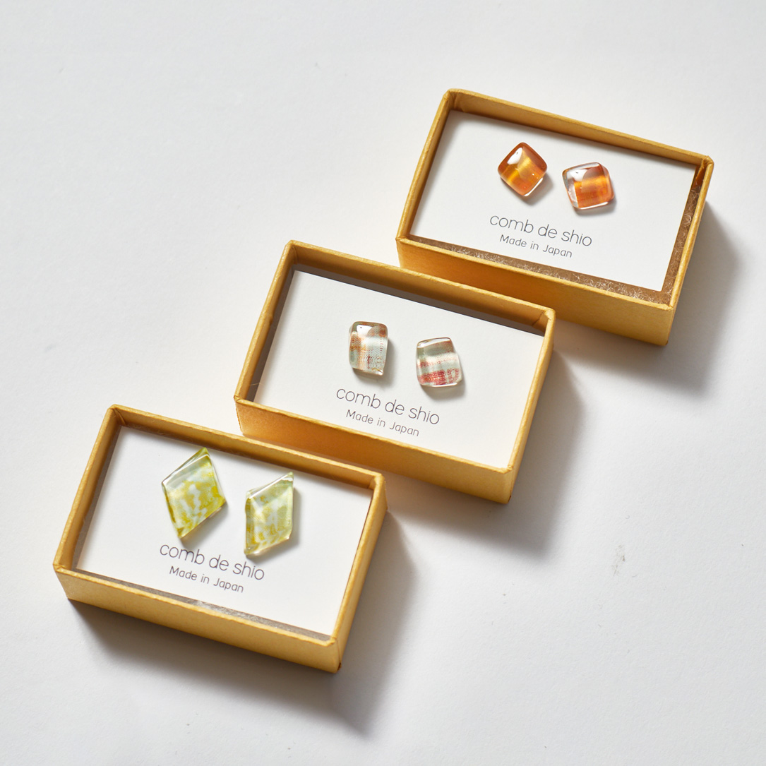 ピアス