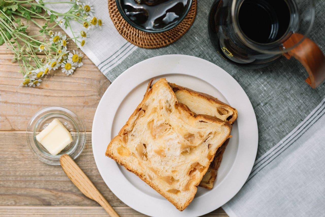 ずっしり贅沢りんご食パン