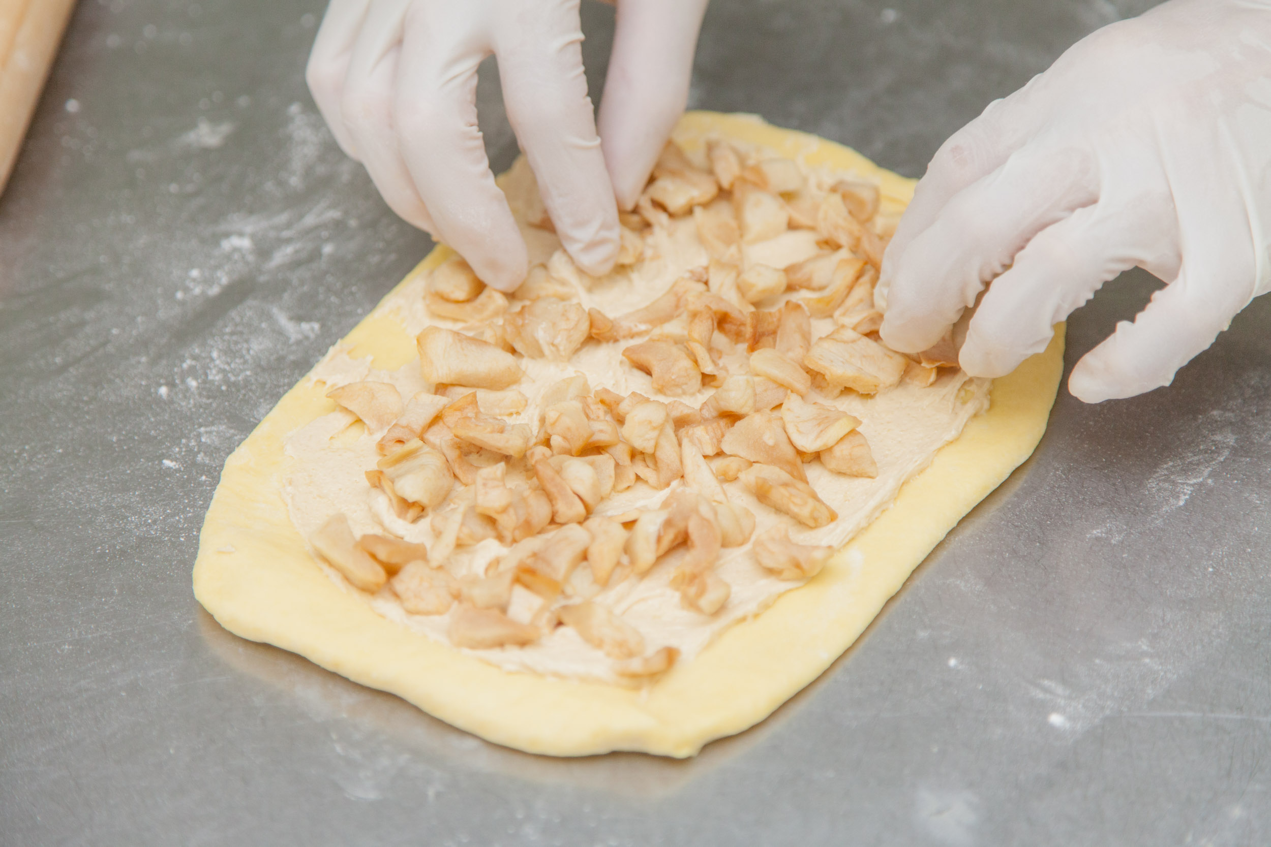 ずっしり贅沢りんご食パン