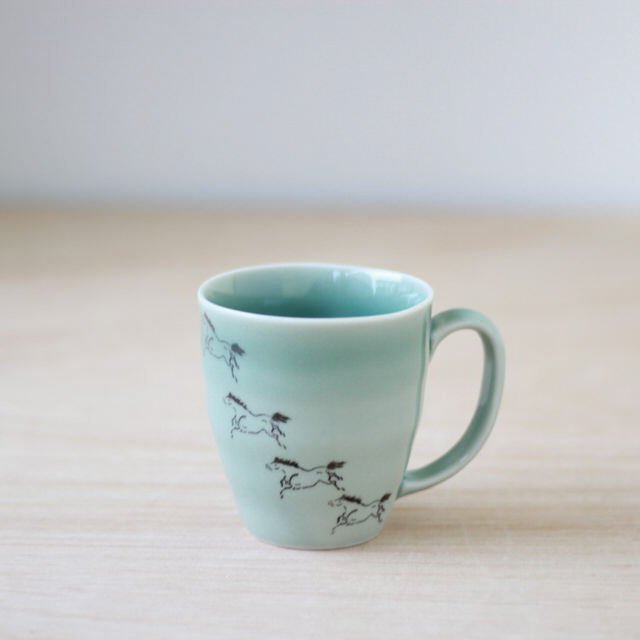 大堀相馬焼 松永窯 馬九行久(うまくいく) マグ | 大堀相馬焼の