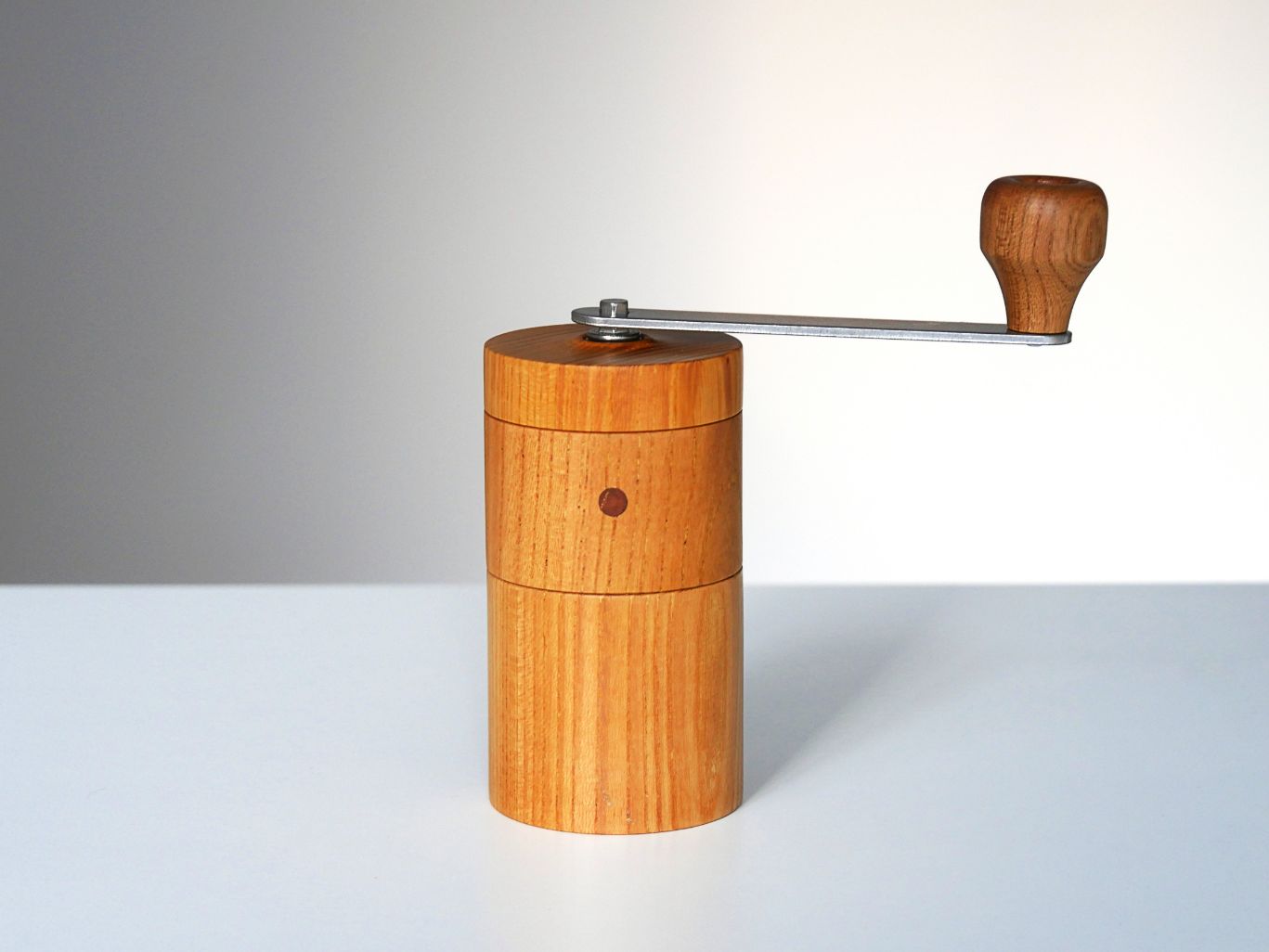 けやきのコーヒーミル | 白鷺木工のプレゼント・ギフト通販 | TANP