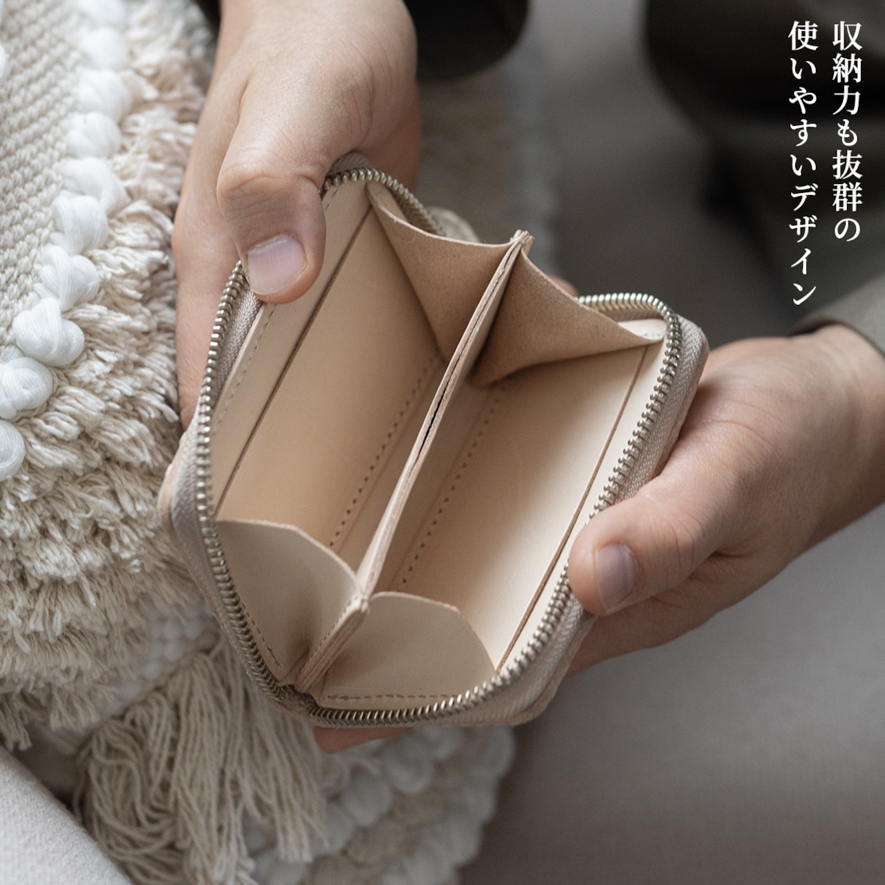 ミニウォレット　ラウンドジップ　マットパイソン