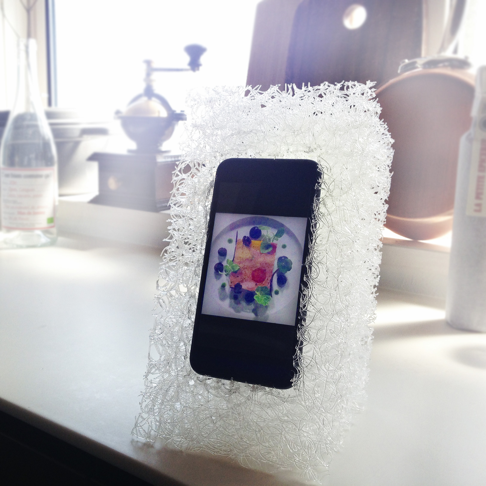 SMARTPHONE STAND