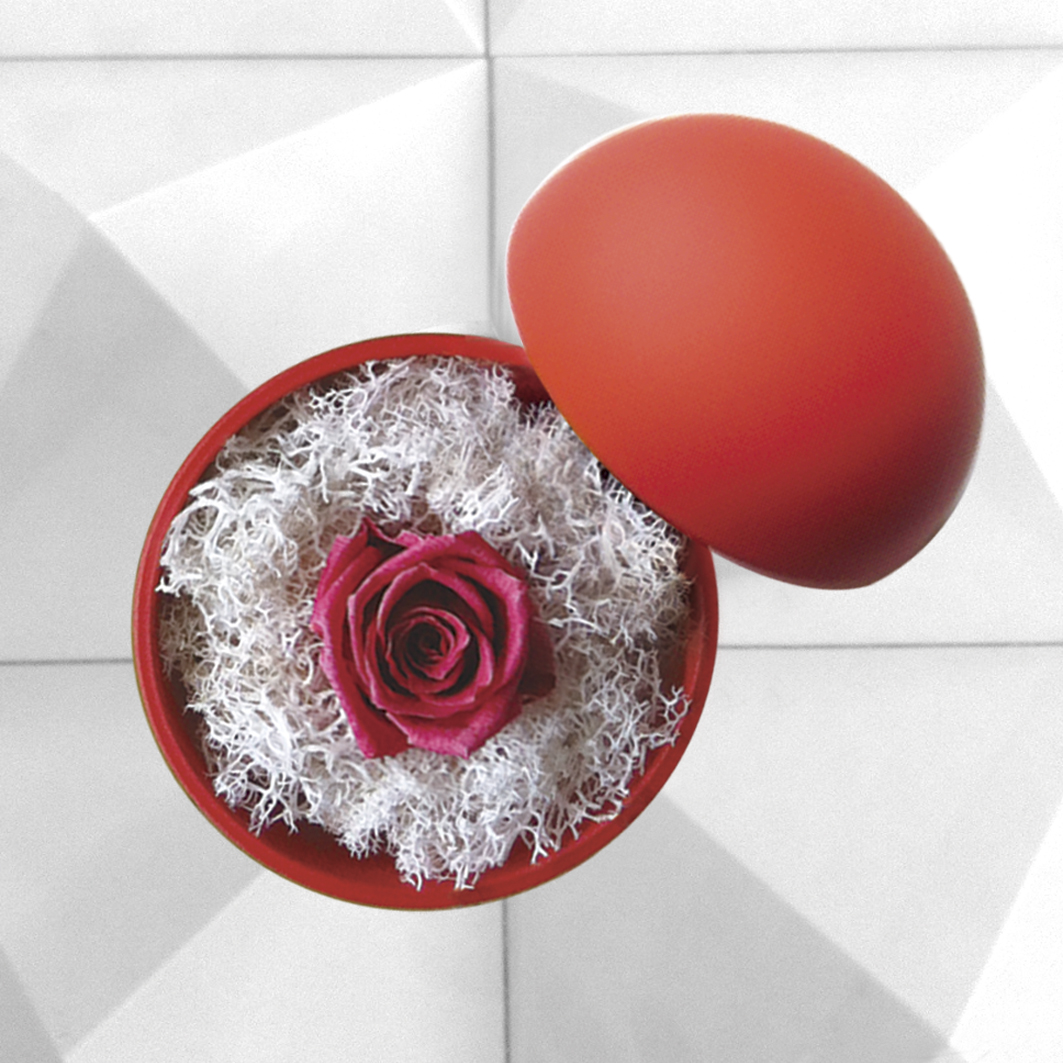 flower of love - globe "hot pink rose & white moss"