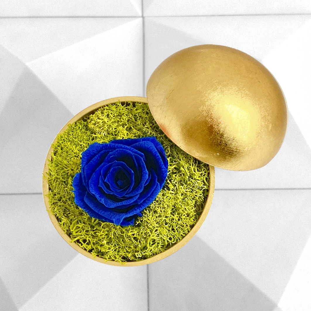 flower of love - globe "blue rose & green moss"