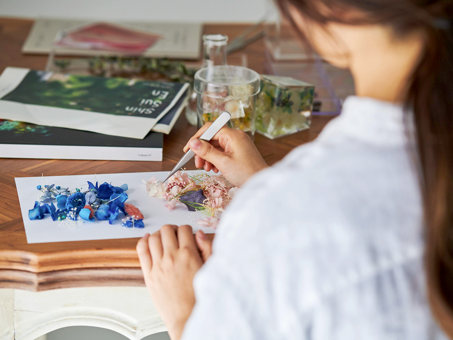 【母の日】ハーバリウム　スリムボトル［カーネーション］