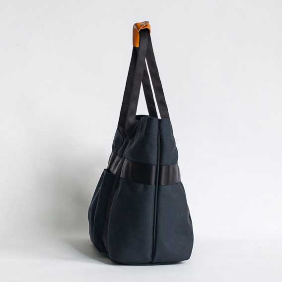 LIGHT TOTE