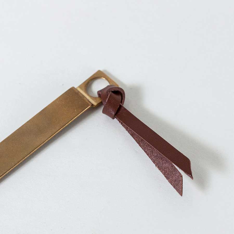 BOOKMARK