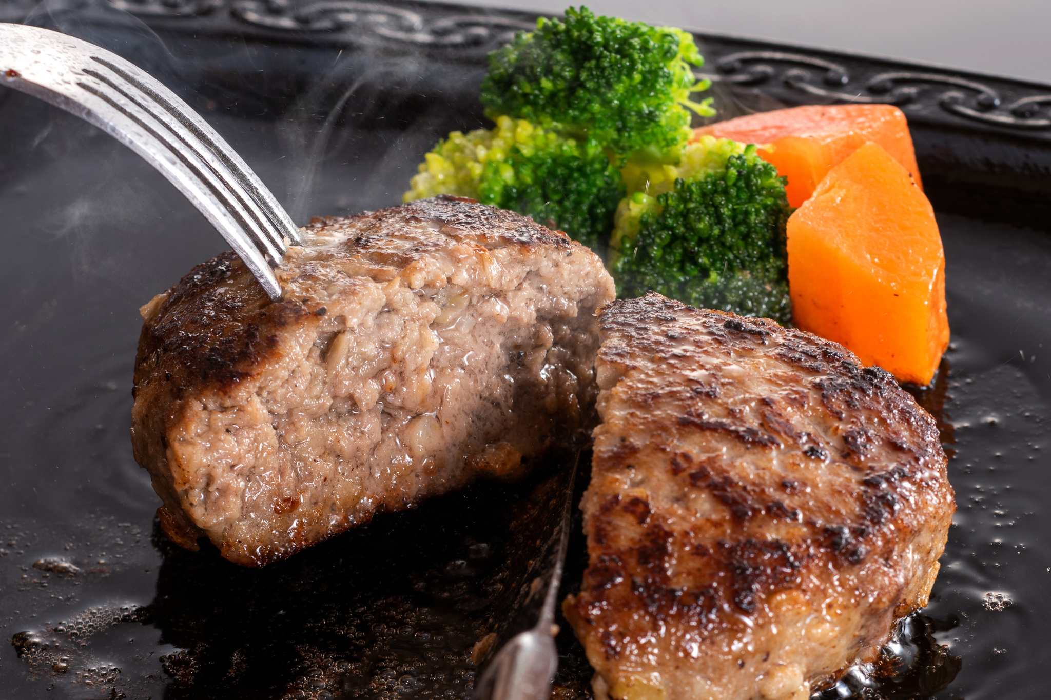 松阪牛100%焼ハンバーグ4個入ギフト（デミグラスソース）