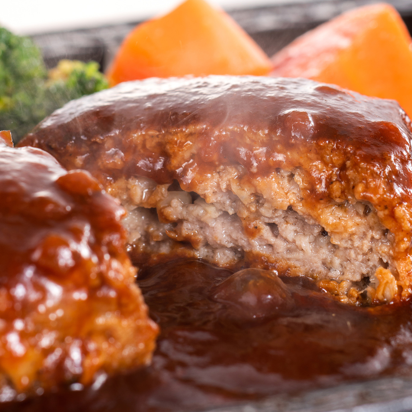 松阪牛100%焼ハンバーグ4個入ギフト（デミグラスソース）