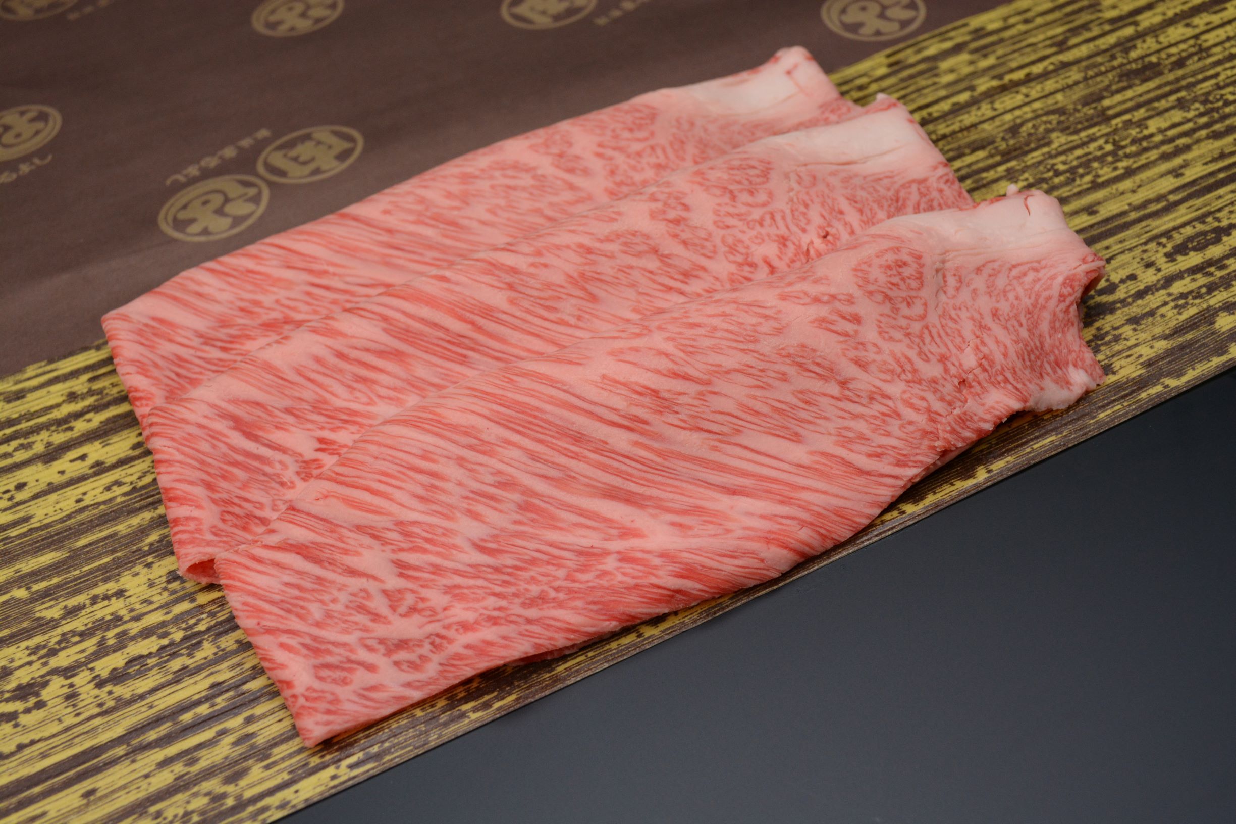 松阪牛すき焼き用（ロース・肩ロース）