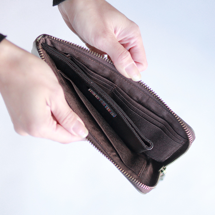 L-fastener Wallet