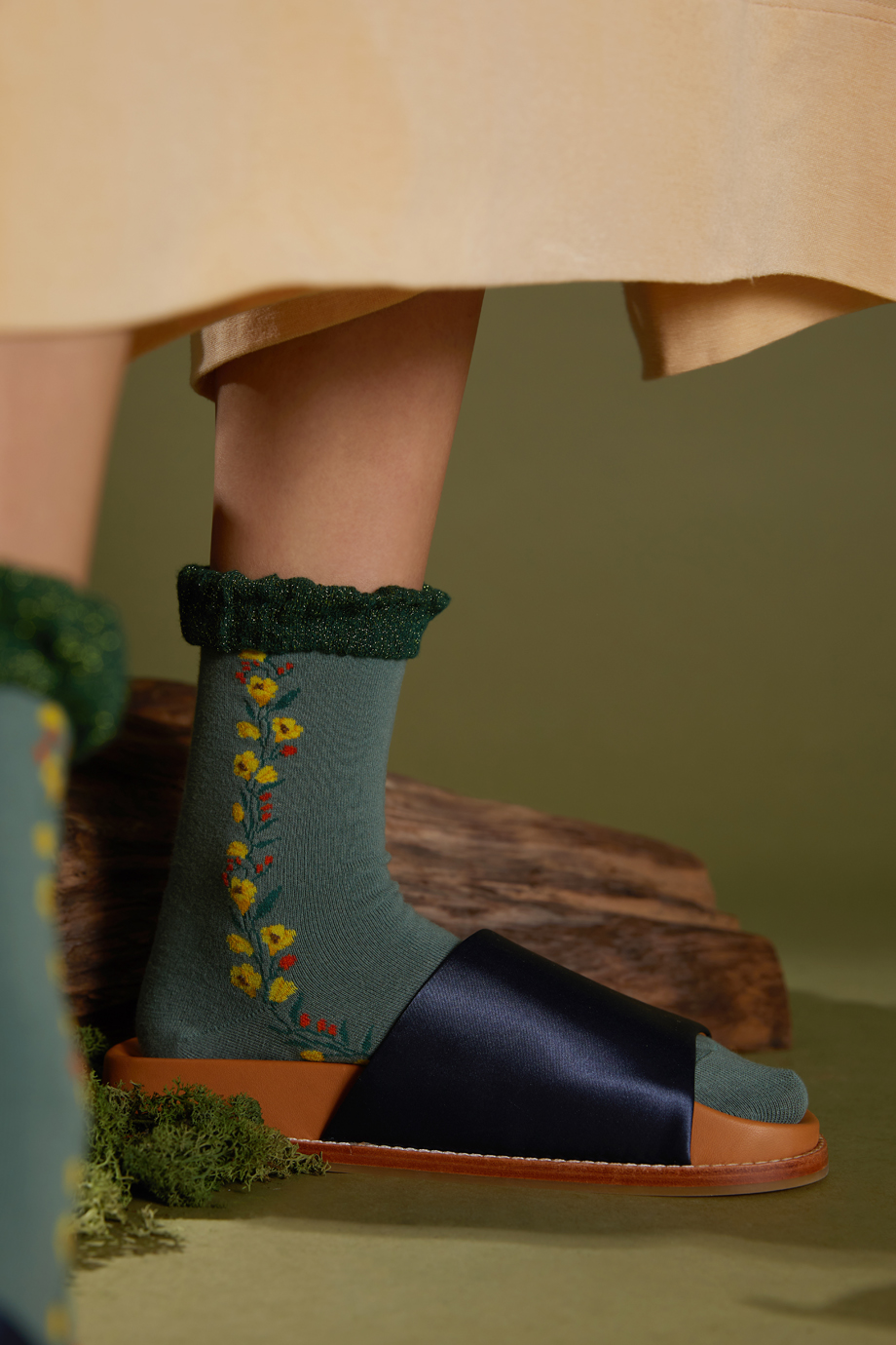 ワイルドフラワー シリーズ22-26cm ウィメンズ向けフリーサイズ｜ソックス