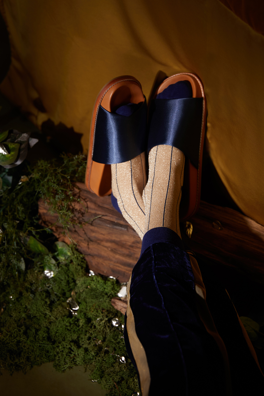 ラメライン シリーズ22-26cm ウィメンズ向けフリーサイズ｜ソックス