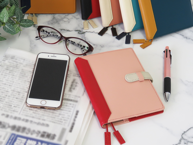 【名入れ可】本革 手帳カバー A6/文庫本サイズ ベルト付き LR0017