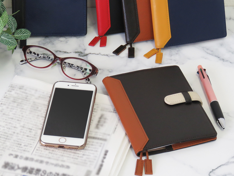 【名入れ可】本革 手帳カバー A6/文庫本サイズ ベルト付き LR0017