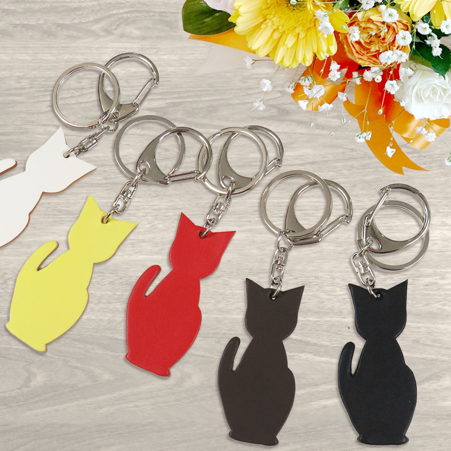 【名入れ可】本革 猫チャームキーホルダー キーリング 日本製 LR0030