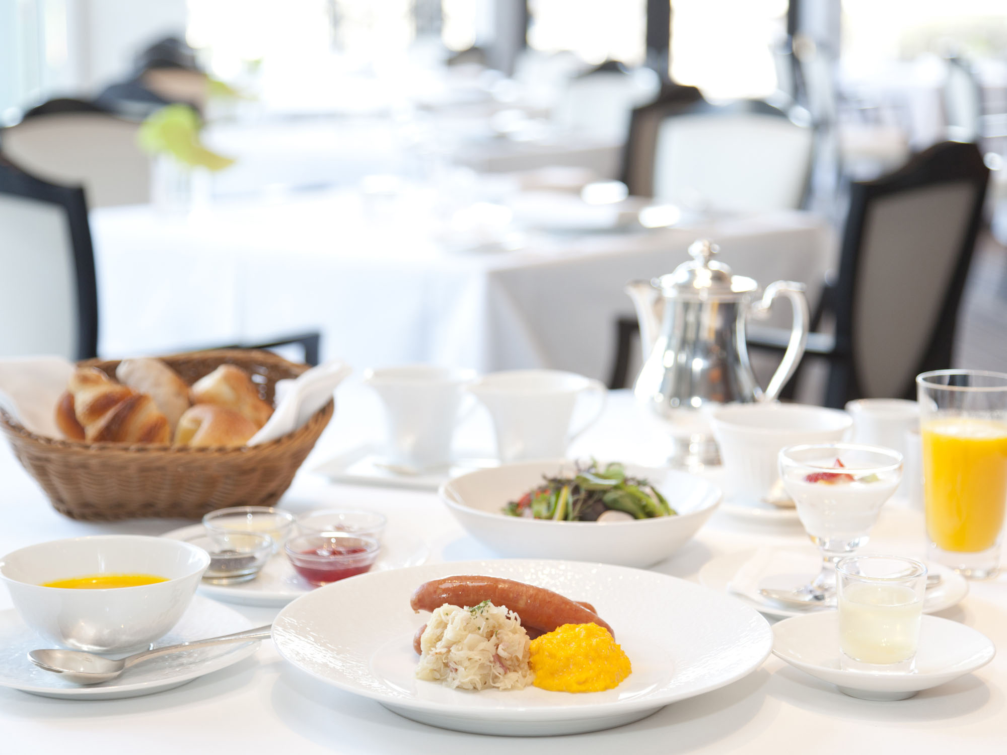 ホテル ラ・スイート神戸ハーバーランド ご宿泊ペアVIP招待券(朝食付)