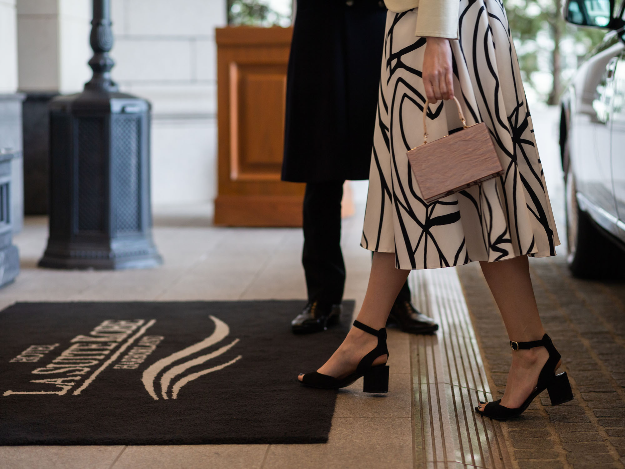 ホテル ラ・スイート神戸ハーバーランド 平日限定ご宿泊ペア招待券(素泊まり)