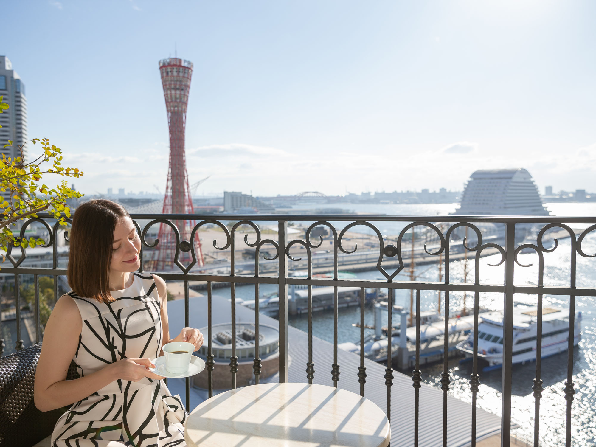 ホテル ラ・スイート神戸ハーバーランド 平日限定ご宿泊ペア招待券(素泊まり)