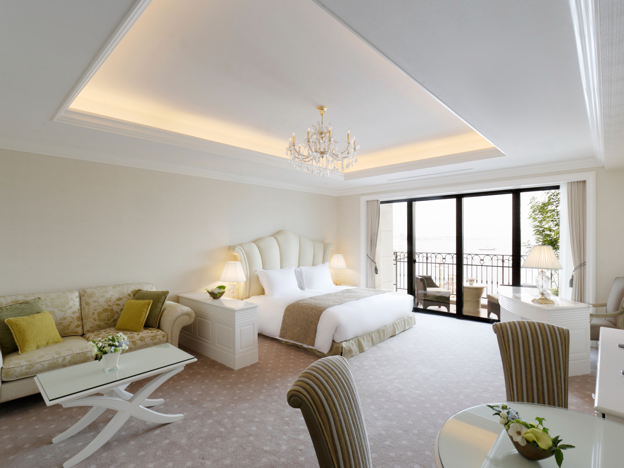 ホテル ラ・スイート神戸ハーバーランド ご利用券