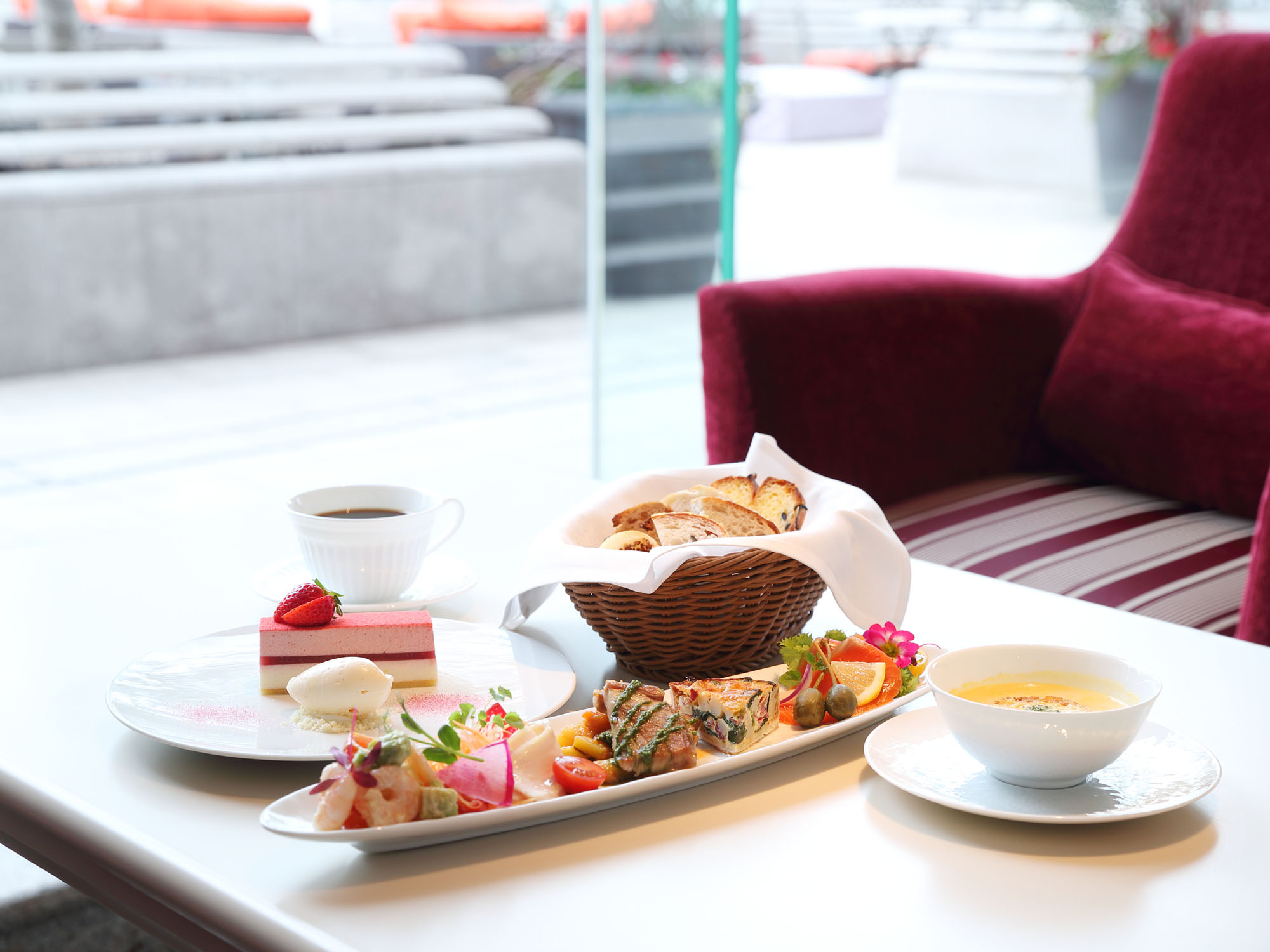 ホテル ラ・スイート神戸ハーバーランド ご利用券