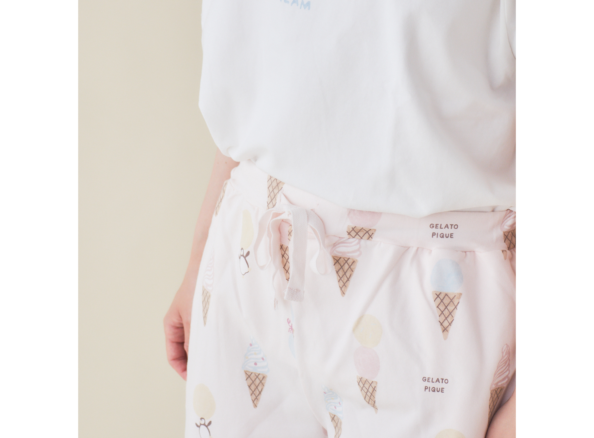 アイスクリームロゴ上下セット