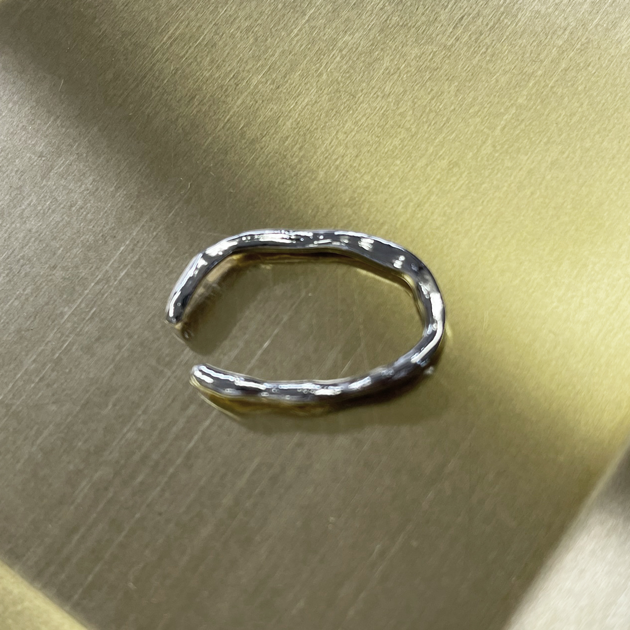 透かし蝶（左耳用）＆メタル細身ウェーブ（片耳用）イヤーカフセット