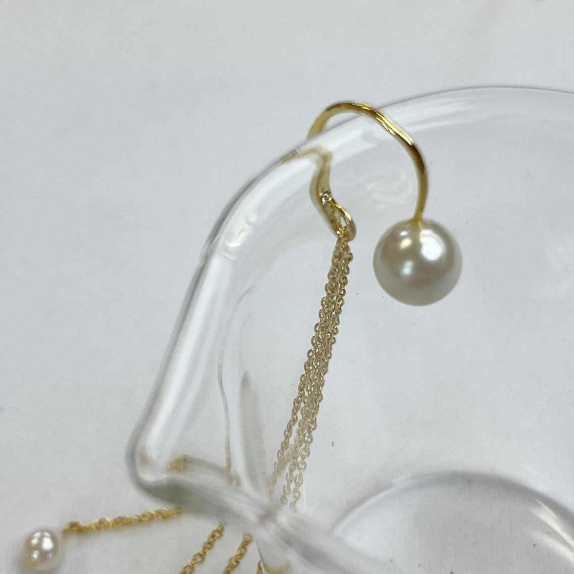 ミニラインストーン＆4連チェーンパール下がりイヤーカフセット（片耳用）