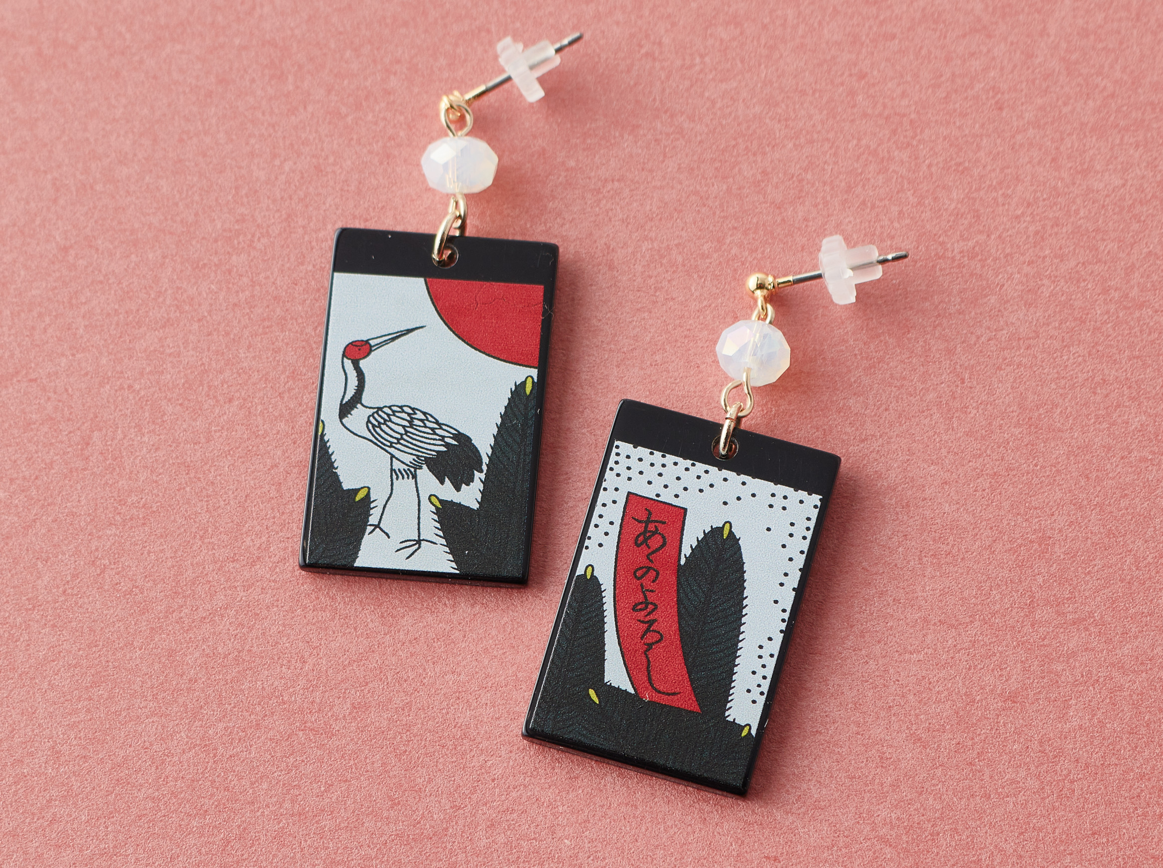 花札ピアス | ピーツーインターナショナルのプレゼント・ギフト通販  