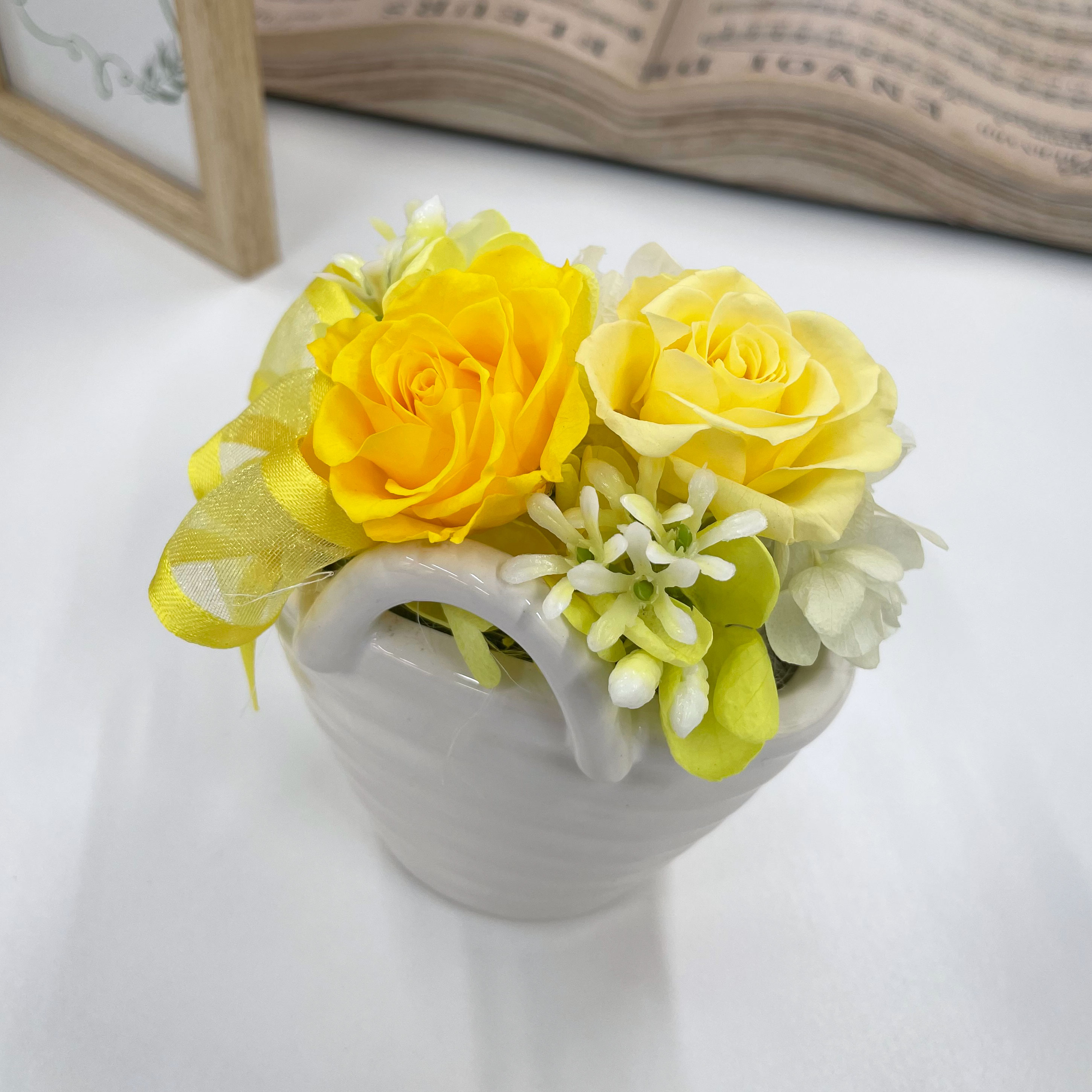 パニエ 陶器アレンジ プリザーブドフラワー