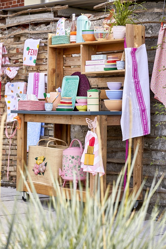 エプロン Zigzag and Lipstick