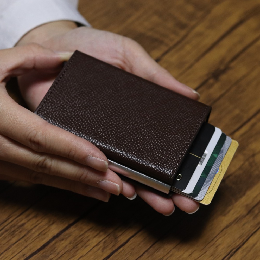 スライドカード式  本革 三つ折りミニ財布