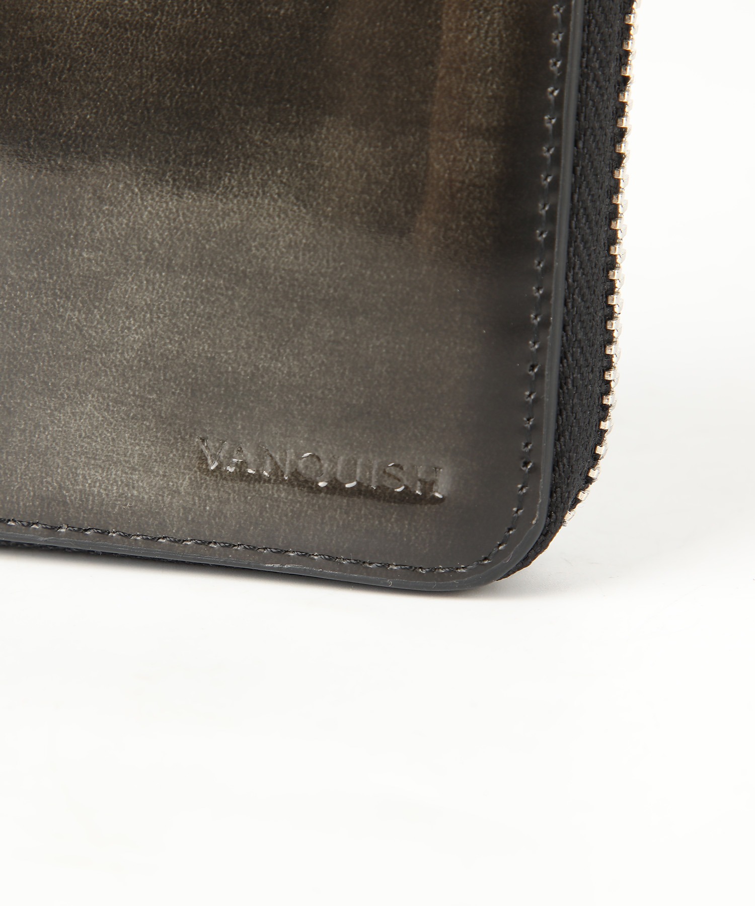 アドバン　二つ折りZIP財布