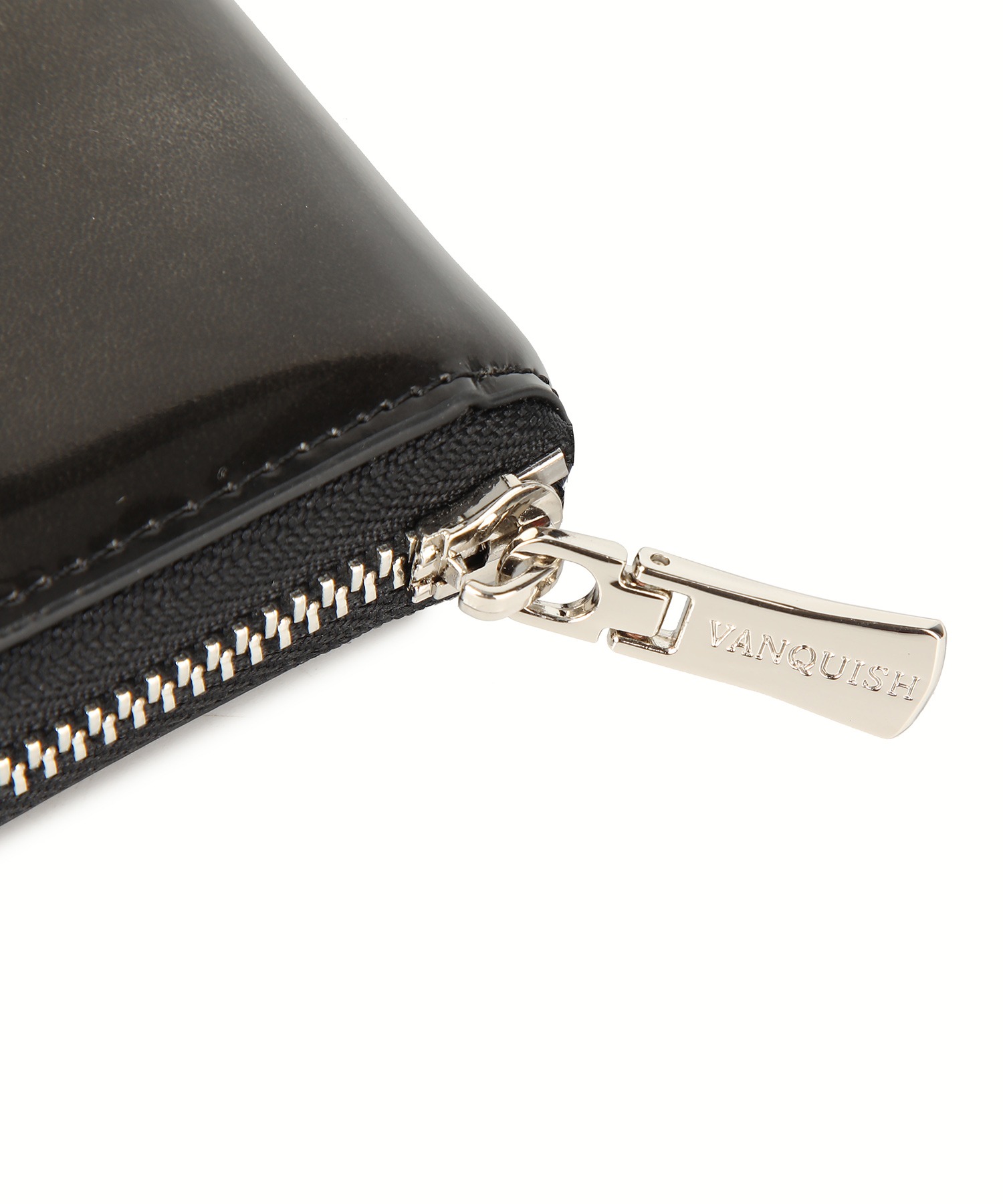 アドバン　二つ折りZIP財布