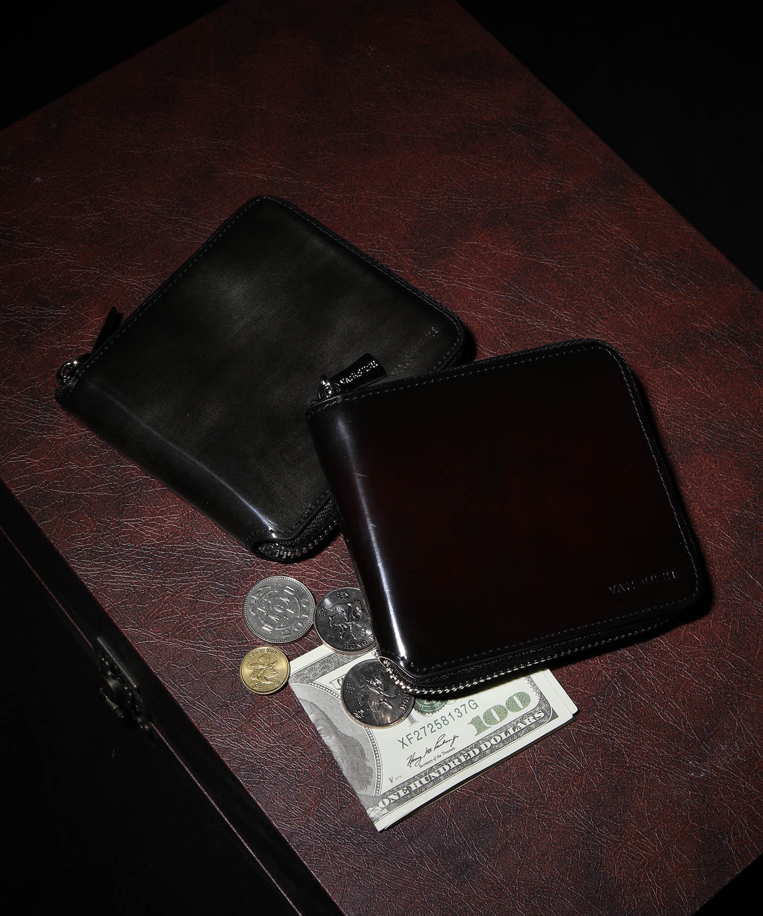 アドバン　二つ折りZIP財布