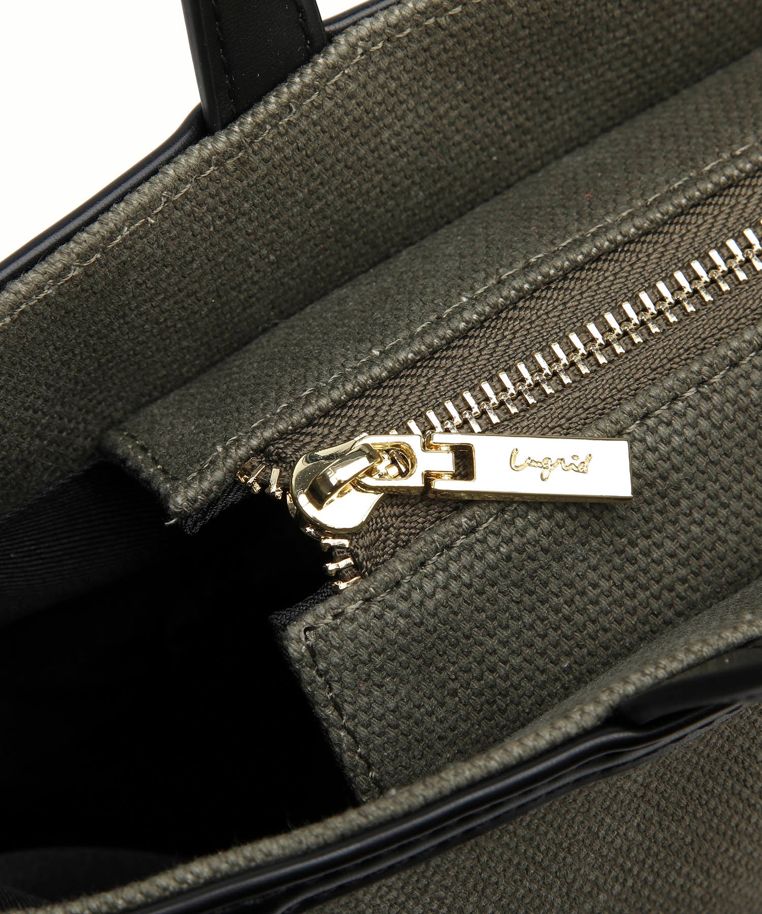 ナチュラルコットン縦長Ａ4トート  チャーム付き