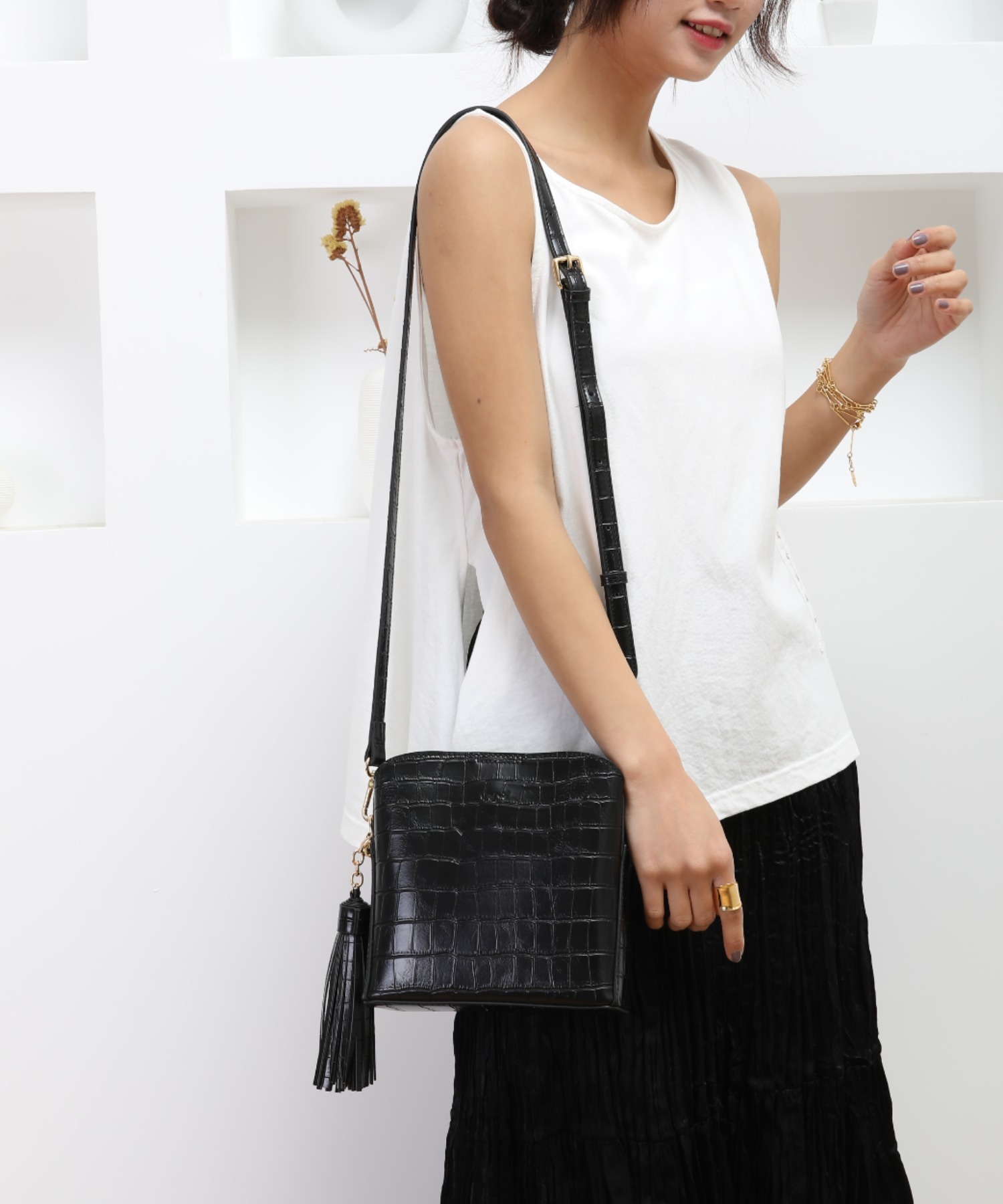 マッドクロコ　ビッグタッセルBAG
