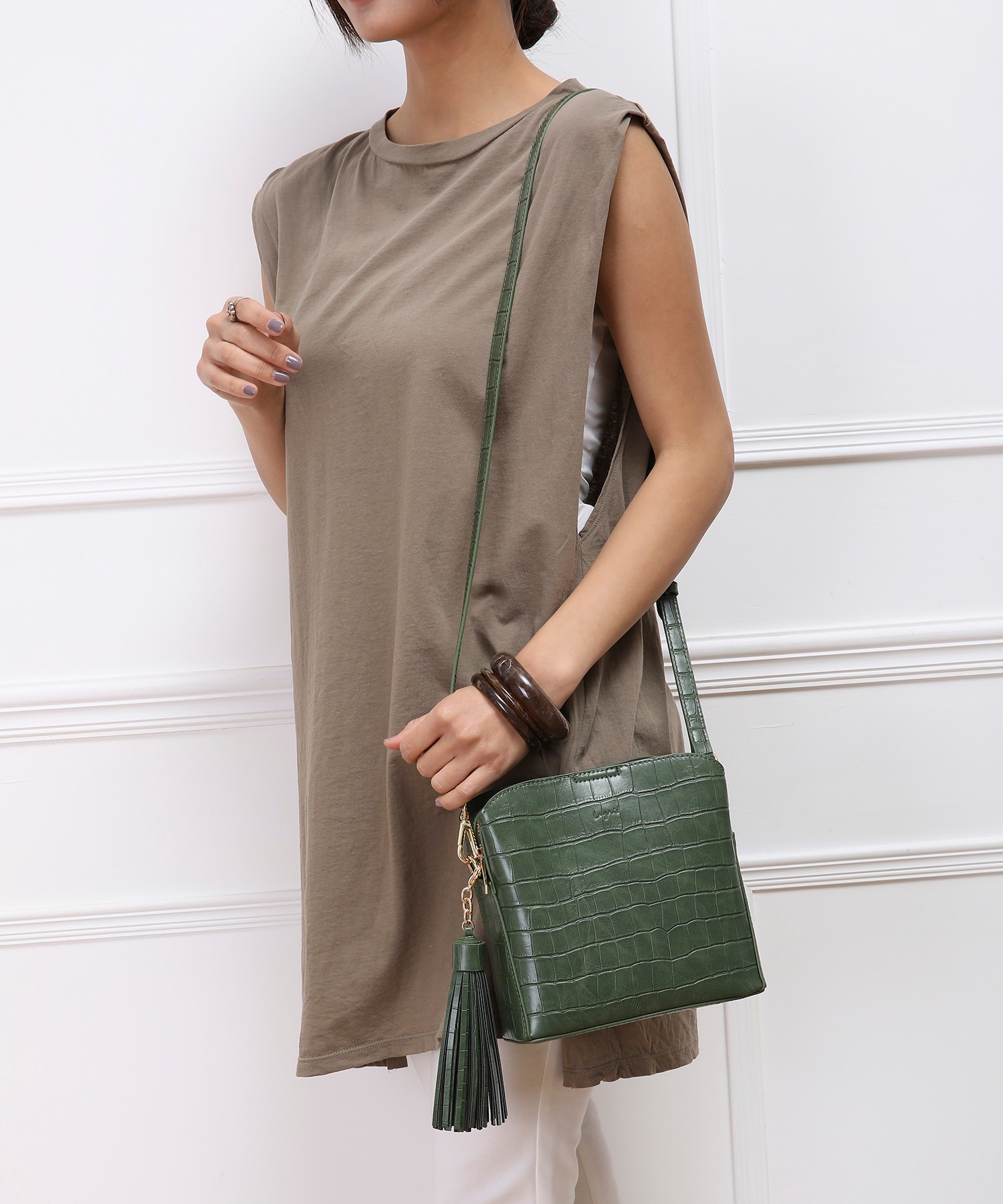 マッドクロコ　ビッグタッセルBAG