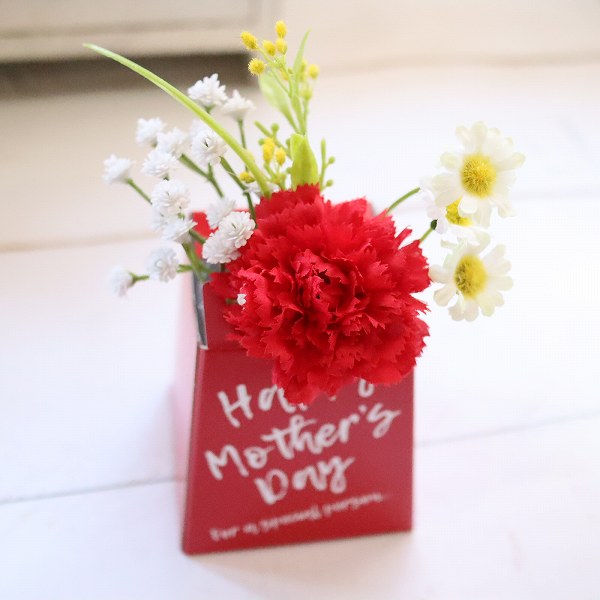 カジュアルカーネーションアレンジ　 魔法の水　マジカルウォーター