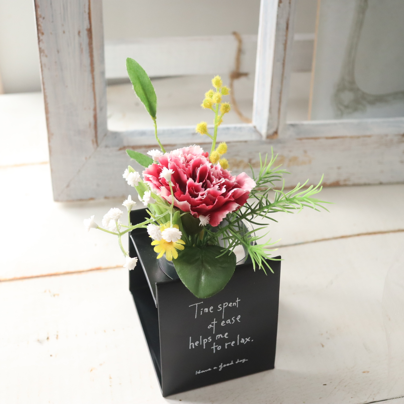 選べるぬいぐるみとカーネーションアレンジ　魔法の水　マジカルウォーター　